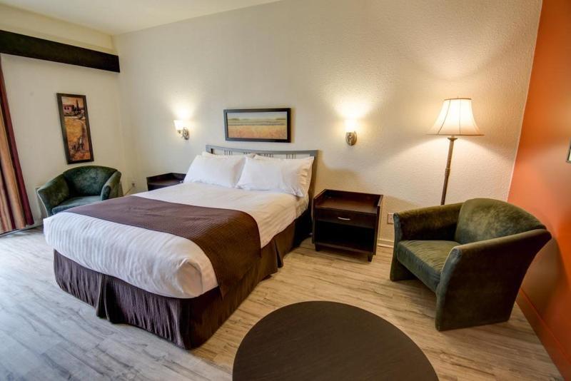 Days Inn By Wyndham Montmagny Ngoại thất bức ảnh
